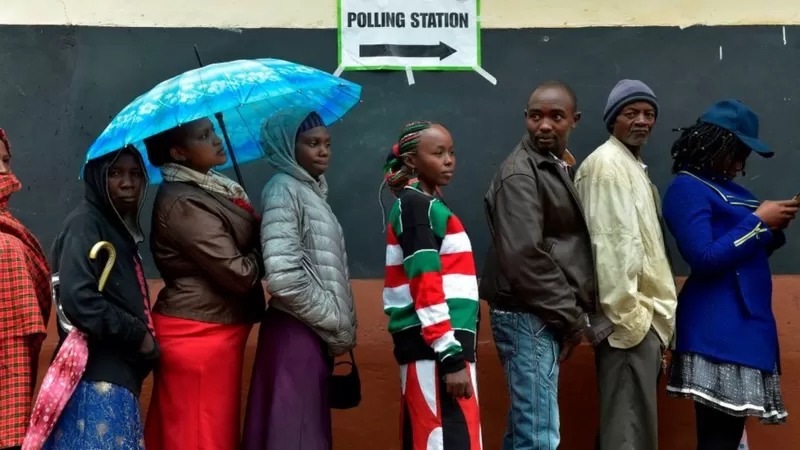 El confuso caso de tres venezolanos que fueron detenidos en Kenia con material electoral de comicios generales