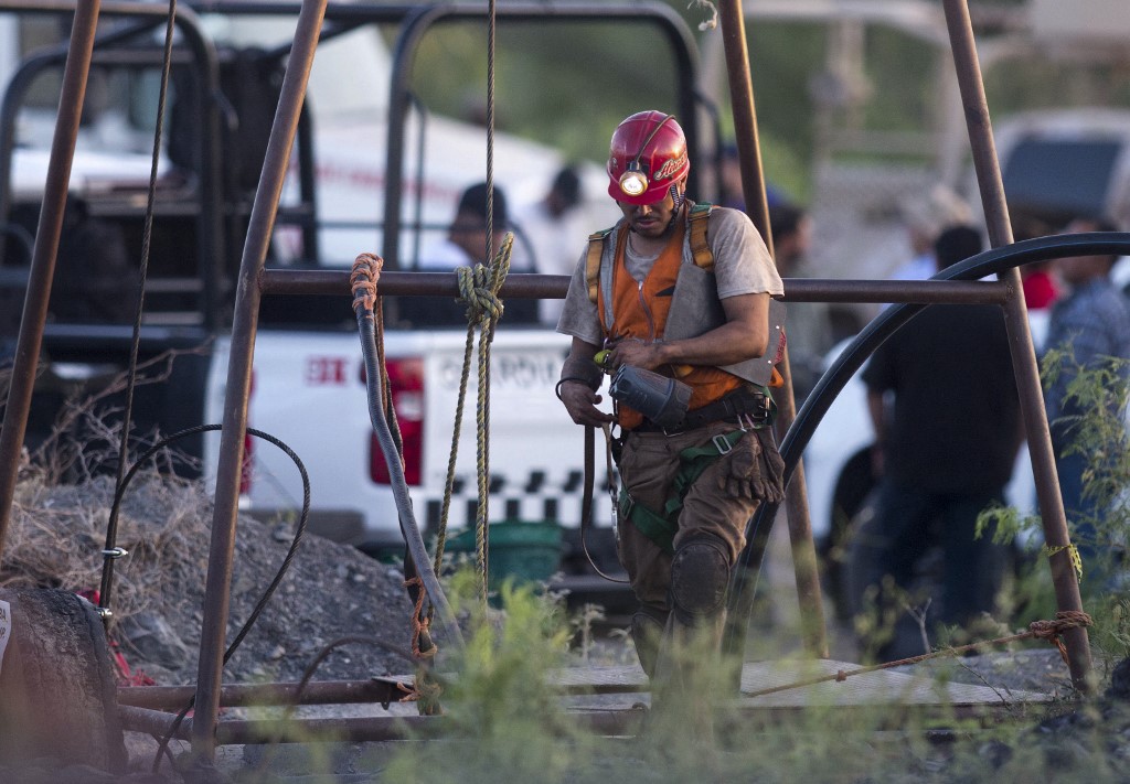 México usará un dron acuático para rescatar a los diez mineros atrapados