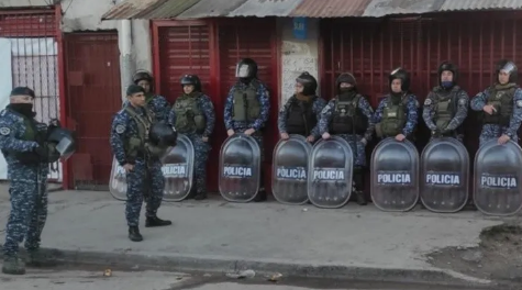 Capturaron a narcos que asesinaron a balazos a un hombre por venganza dentro de su casa en Argentina