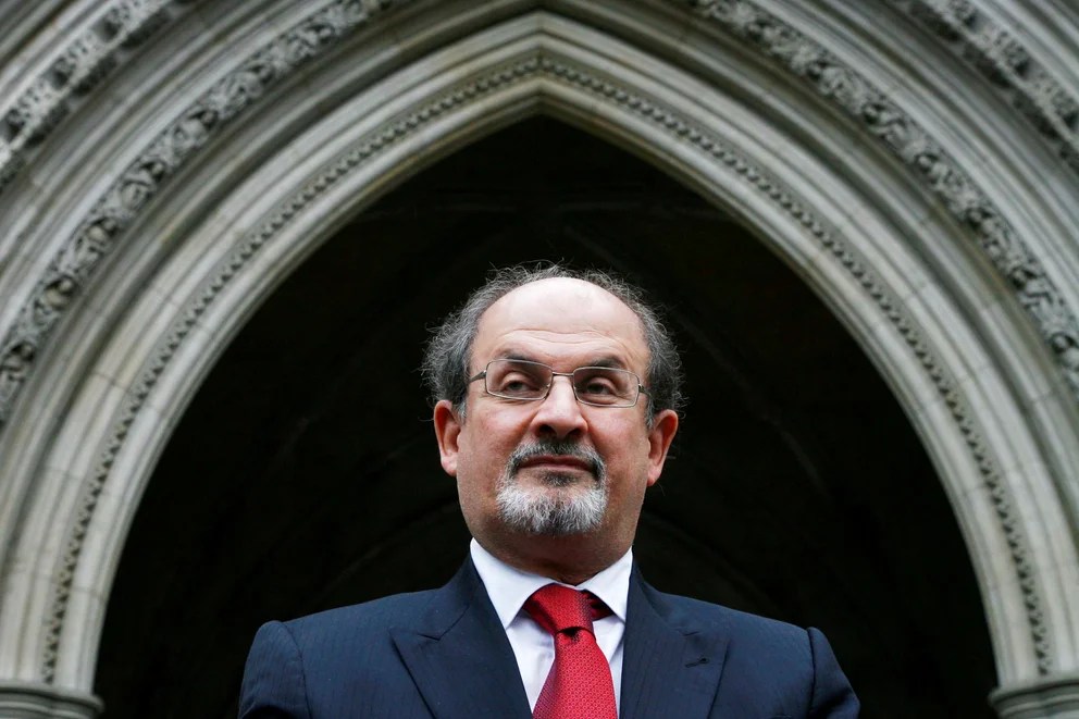 Por qué Salman Rushdie es un chivo expiatorio de la compleja relación entre Occidente y el Islam