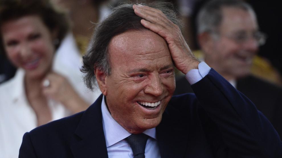 Julio Iglesias desmiente problemas de salud: “Estoy de pu… madre”