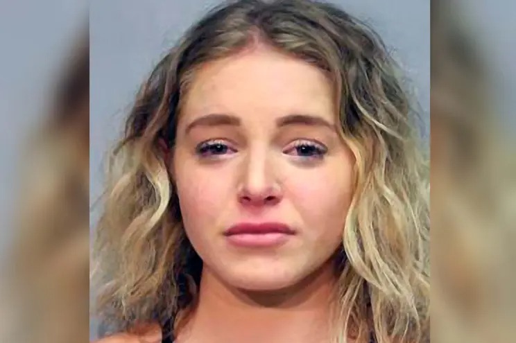 El nuevo obstáculo judicial para Courtney Clenney, la modelo de OnlyFans que asesinó a su novio en Miami