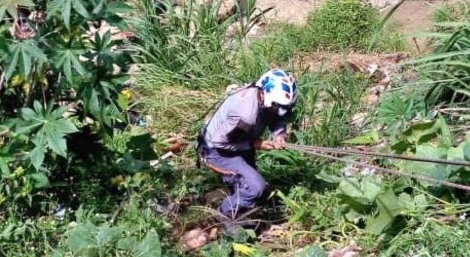 El cadáver de un motorizado accidentado en Macaracuay fue hallado en el río Guaire este #5Ago (Fotos)