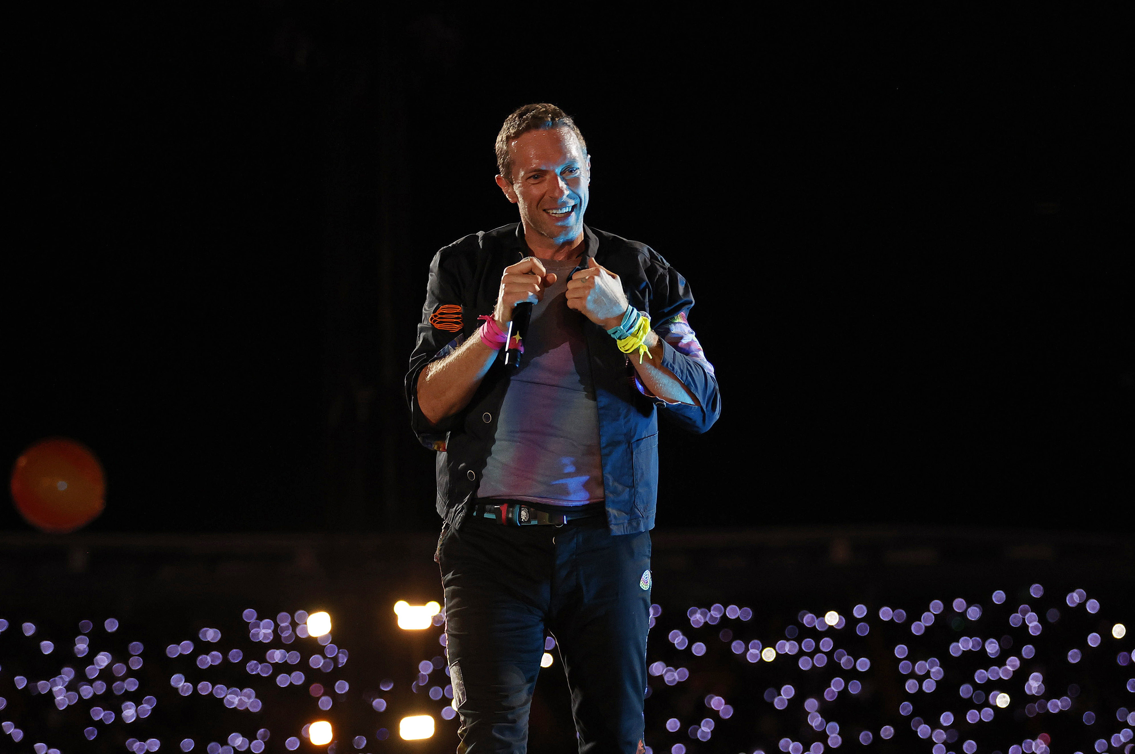 Coldplay regaló afiches, gorras y juguetes a niños hospitalizados en Bogotá