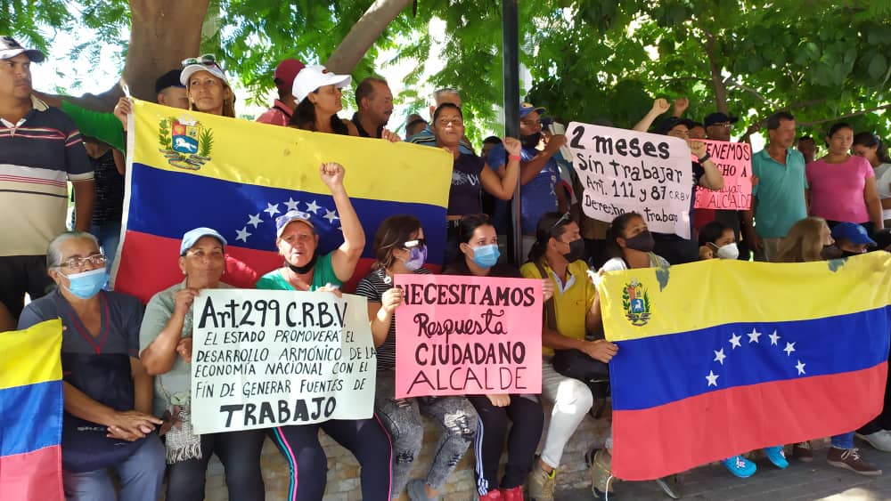 Comerciantes informales de Guacara piden reubicación: “Nos están violando el derecho al trabajo”