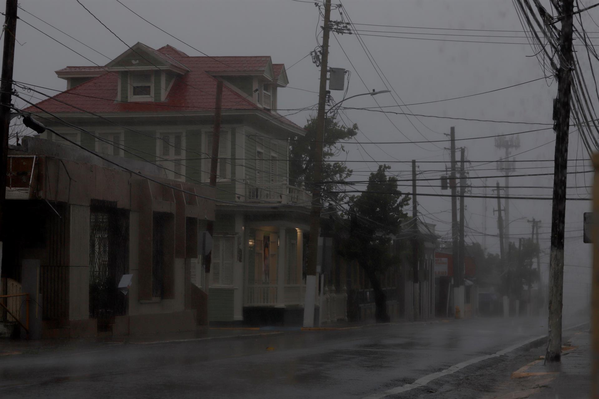 Se registran inundaciones en todo Puerto Rico por el huracán Fiona