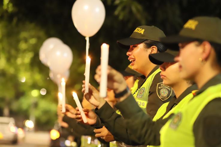 Las dolorosas imágenes del homenaje a los policías asesinados en el Huila