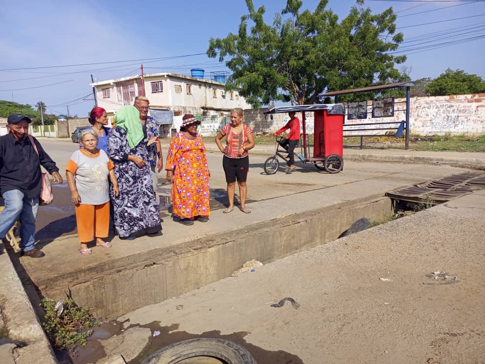 Las alcantarillas en Maracaibo, un peligro latente para conductores y peatones