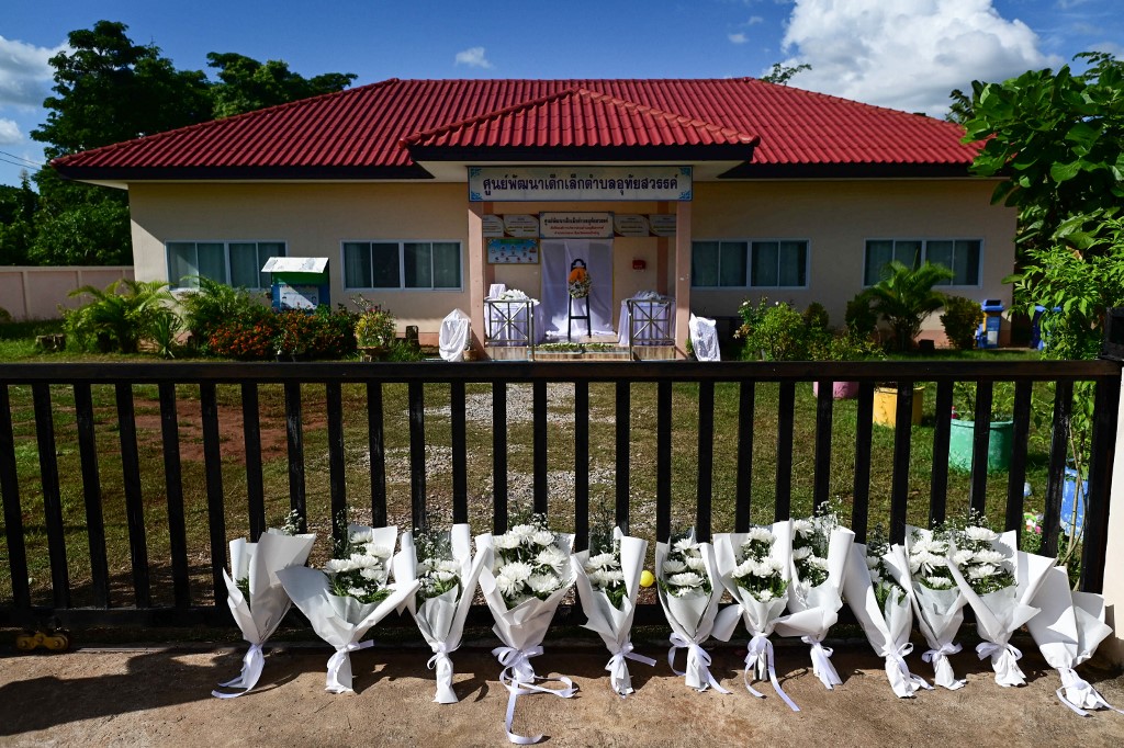 Tres días de funerales en Tailandia por matanza en una guardería