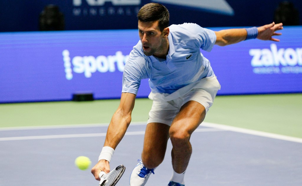 Medvedev abandona y Djokovic alcanza la final de Astana