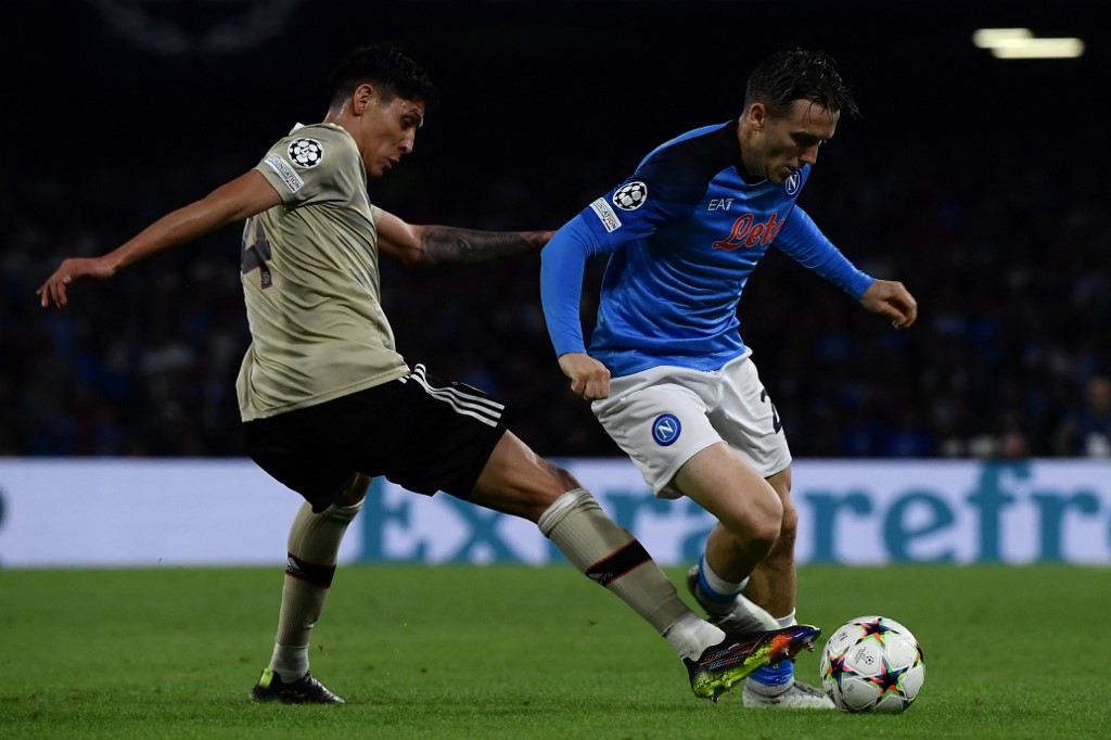 Napoli clasificó a octavos de Champions tras golear otra vez al Ajax