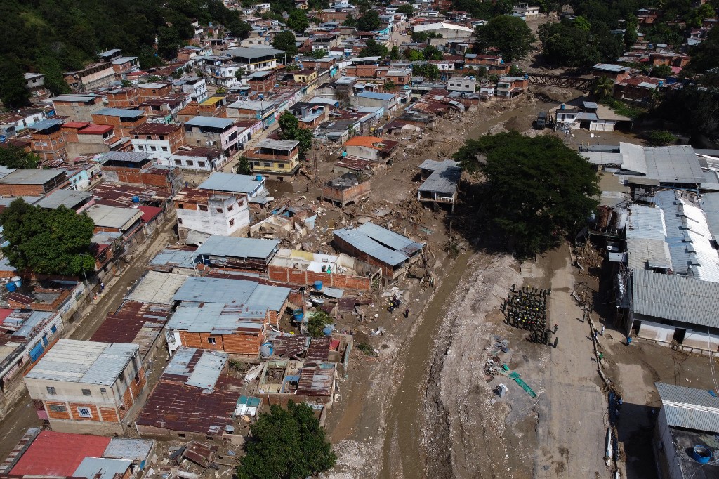 Cifra de fallecidos identificados en Las Tejerías asciende a 54, según Maduro