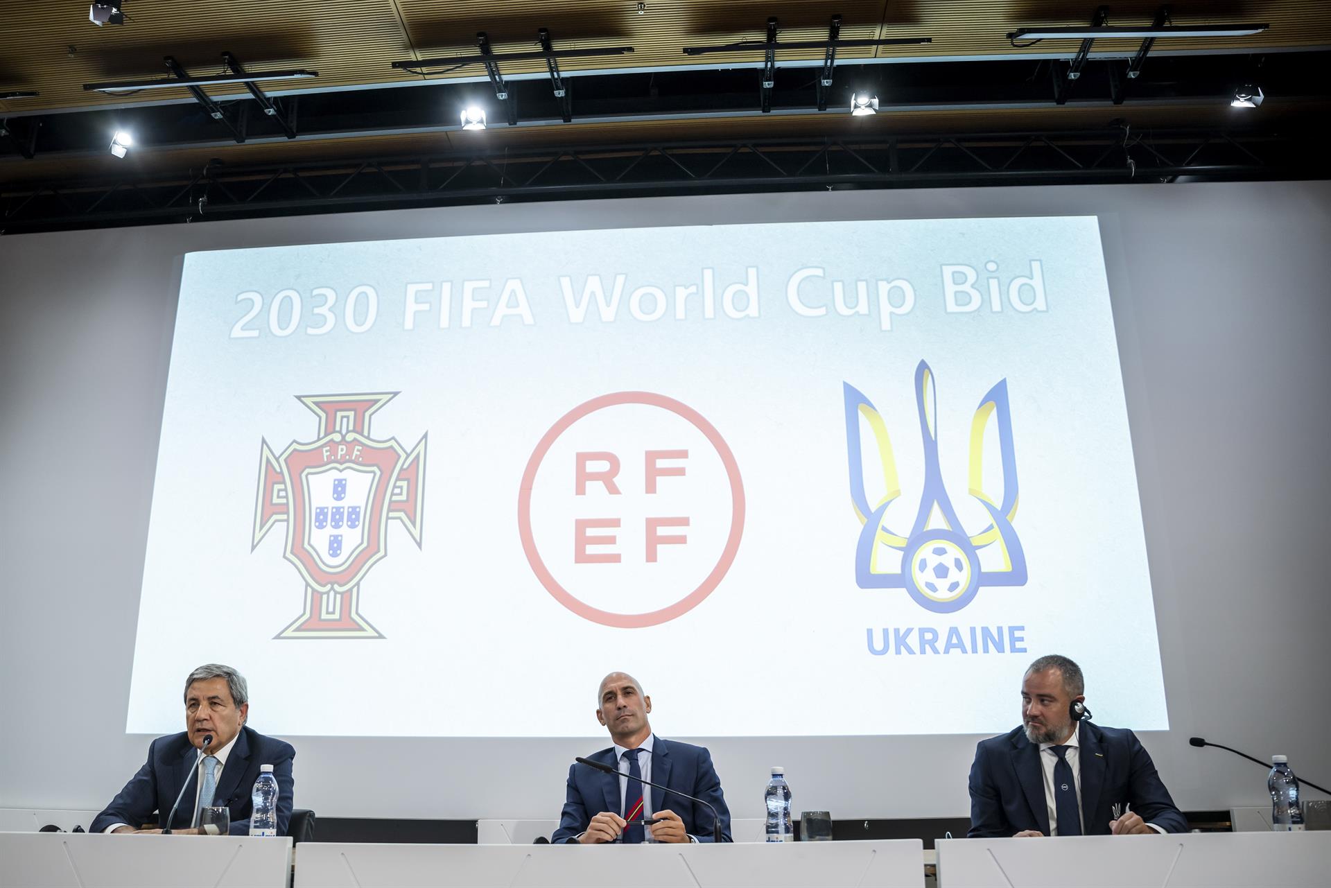 ¡Es oficial! Ucrania se unirá a España y Portugal en la candidatura para organizar el Mundial 2030