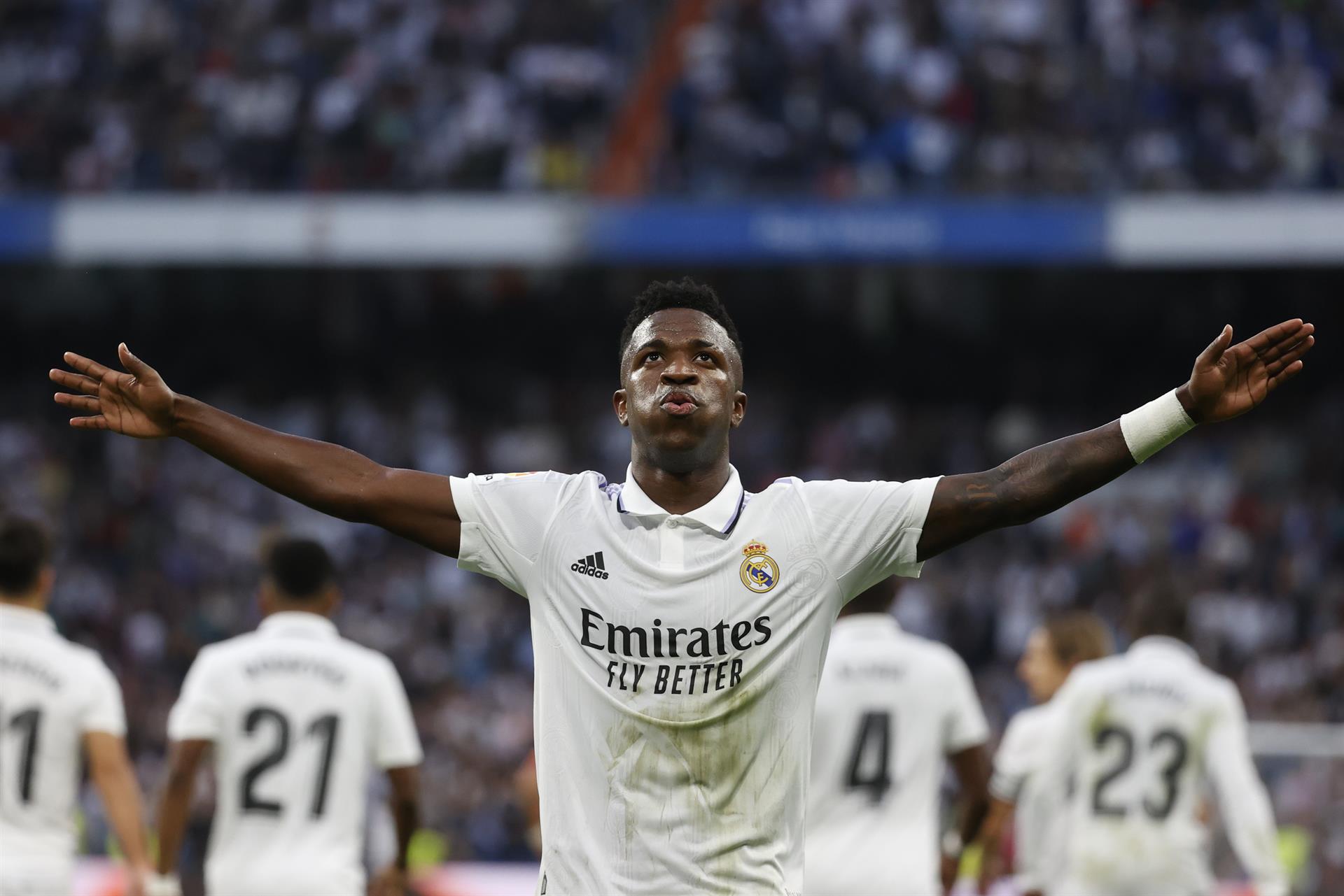 “Eres un put… mono”: LaLiga española denuncia terribles cánticos racistas contra Vinicius en Mayorca