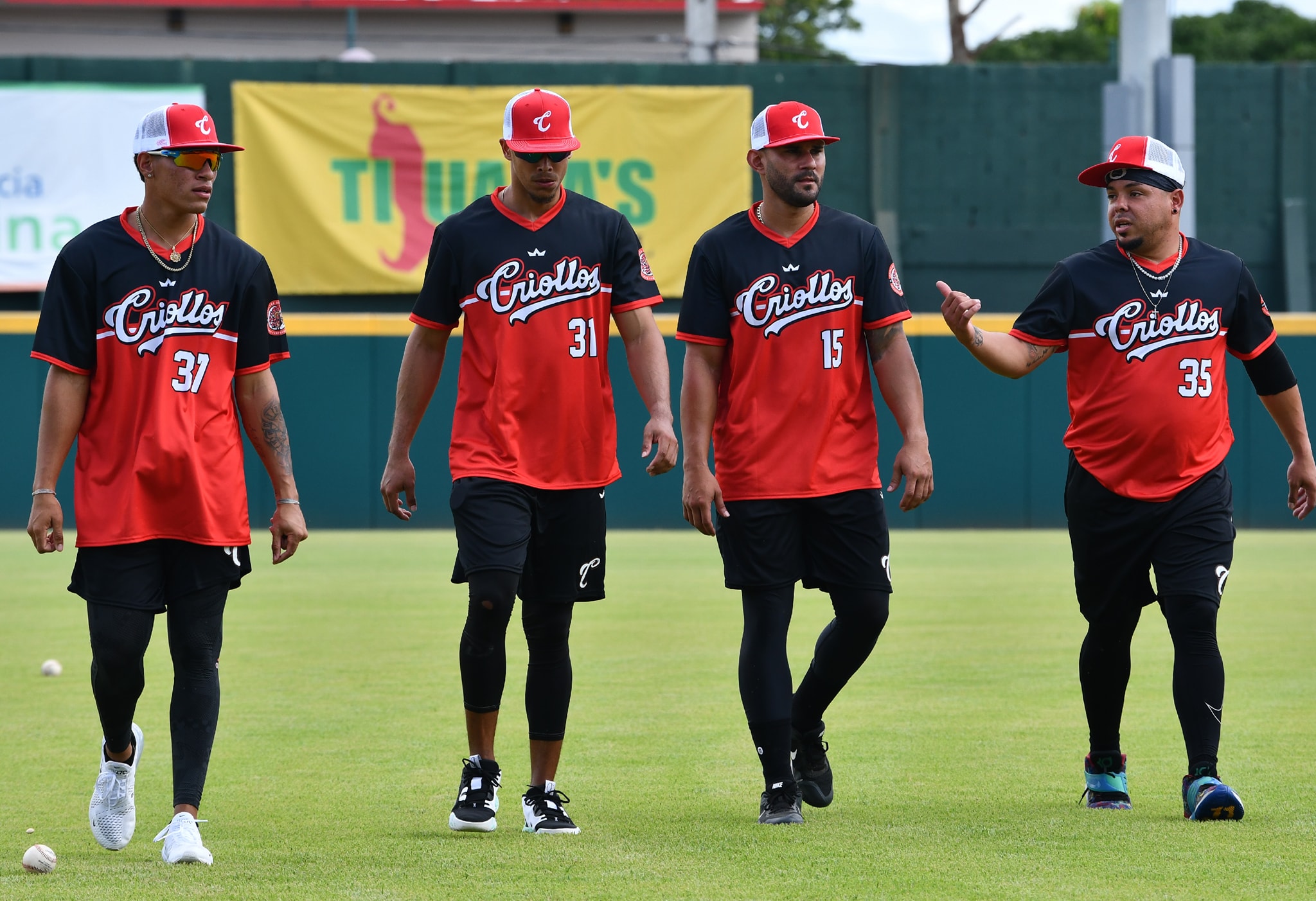 Wisin y Yandel, dueños de club de la Liga de Béisbol Profesional de Puerto Rico