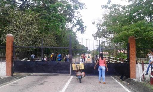Huelga en el Centro Genético Florentino de Barinas: trabajadores tienen un mes sin cobrar