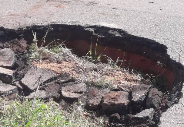 Miles de litros de leche, cientos de kilos de carne y verduras están en pico e’ zamuro por colapso de vialidad en Zulia