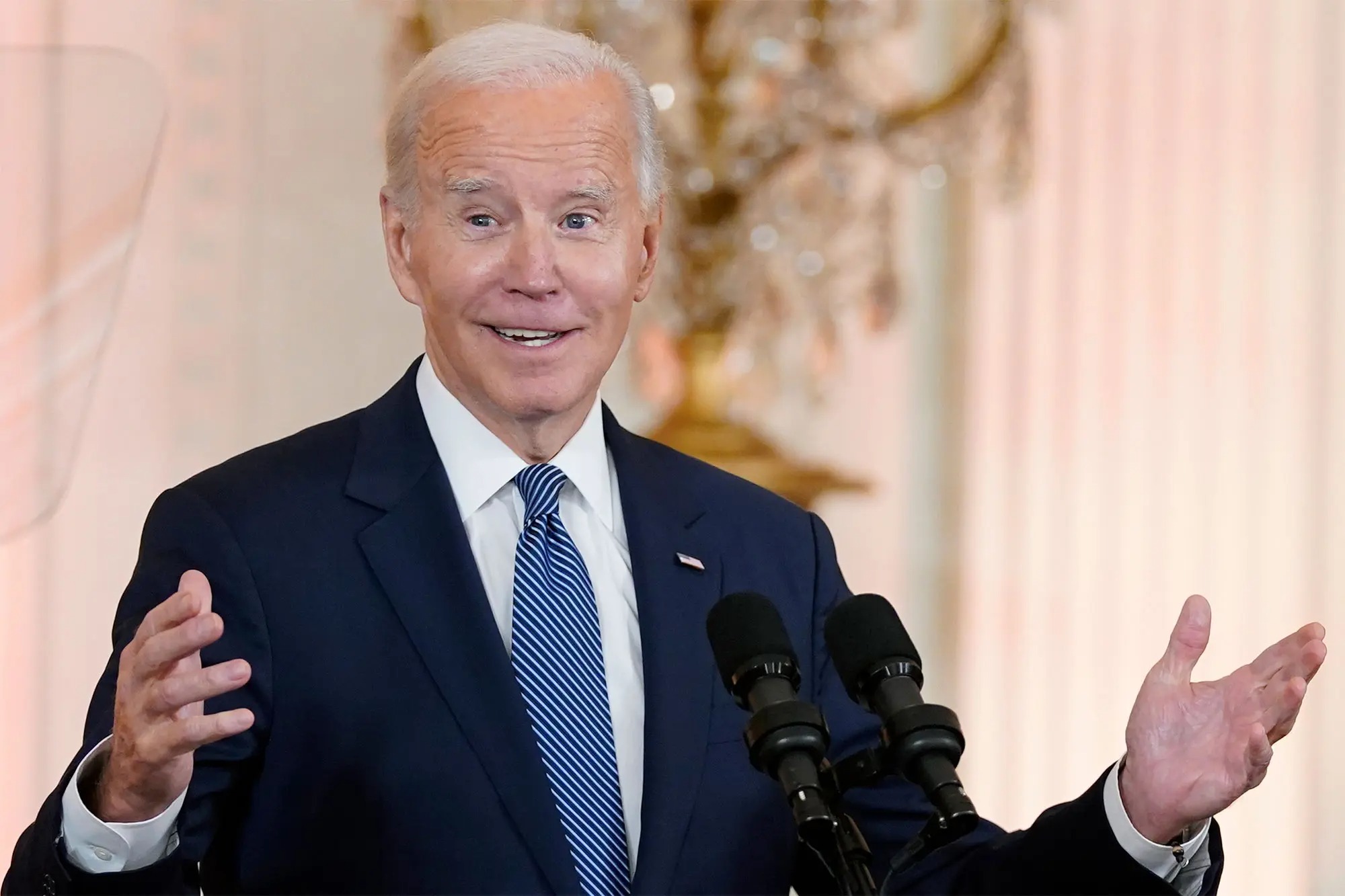 Otro despiste: Joe Biden le deseó un feliz cumpleaños a Kamala Harris con grotesco error (VIDEO)