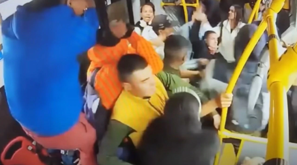 Bogotá: Encarcelaron a hombre que asesinó a un joven que lo pisó en el TransMilenio