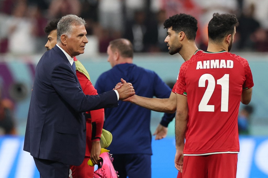 “Los críticos quieren matarlos”, Carlos Queiroz salió al paso para defender a sus jugadores