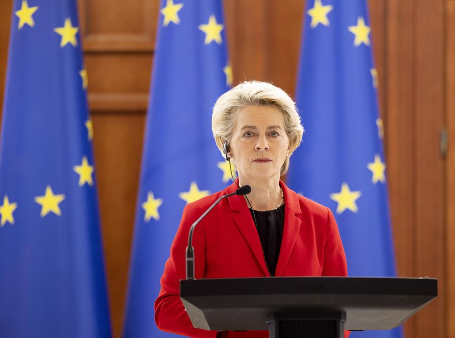 Von der Leyen cifra en 11 mil millones de euros las sanciones que prepara contra Rusia