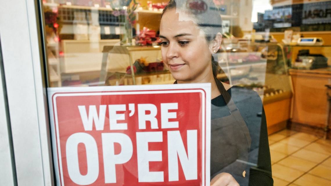 ¿Buscas trabajar en EEUU durante el 2023? Ciudadanos de estos países califican a populares visas