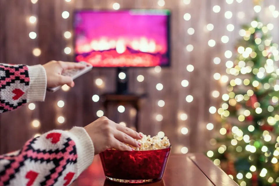 ¿Estás preparado? Así podrás ganar 2.500 dólares solo por ver películas de Navidad en diciembre