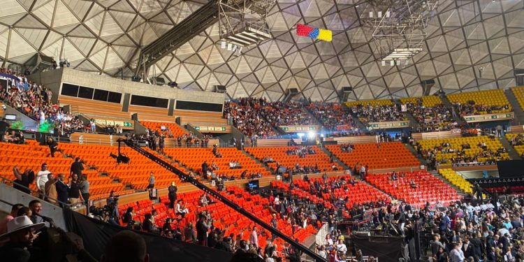 El Miss Venezuela no logró llenar el Poliedro, con entradas que valían hasta 470 dólares (VIDEO)