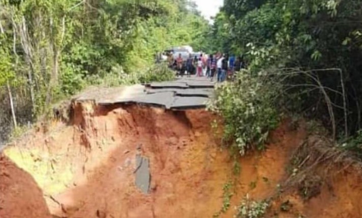 Por enésima vez, la Troncal 10 “se echó tres” al sur de Bolívar