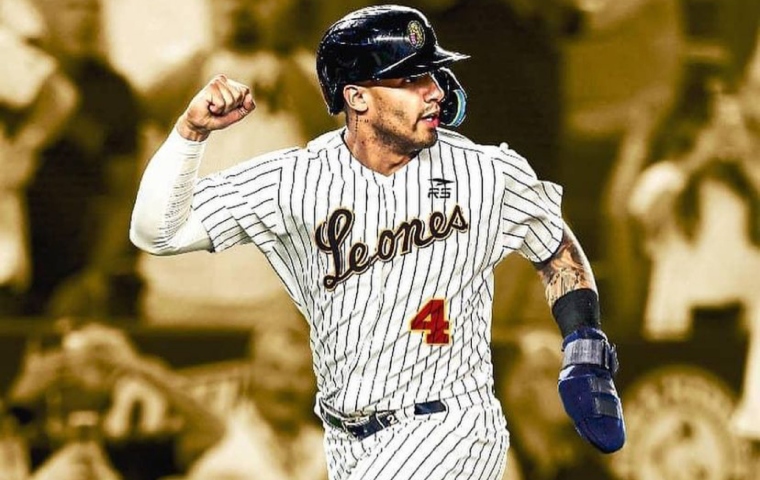 Gleyber Torres llegó a Venezuela para unirse a los Leones del Caracas