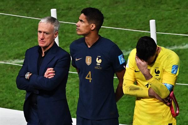 Varane: Estamos decepcionados pero con orgullo