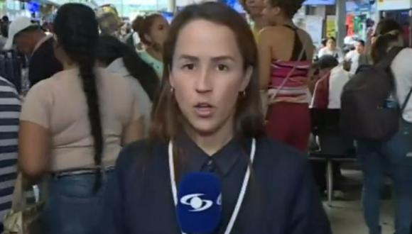 La singular forma de presentar las noticias de una reportera que desata carcajadas en las redes sociales (Videos)