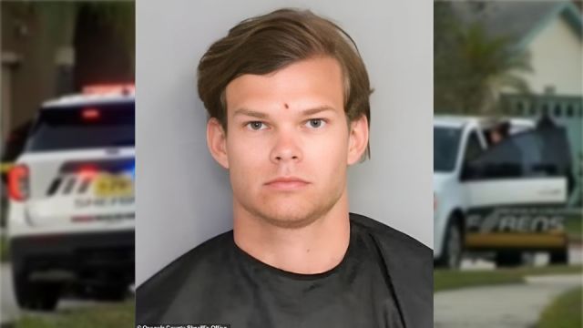 Matthew Sisley de 21 años también apuñaló a su hermana, aunque dijo hacerlo "accidentalmente".Créditos: Oficina del Sheriff del Condado de Osceola