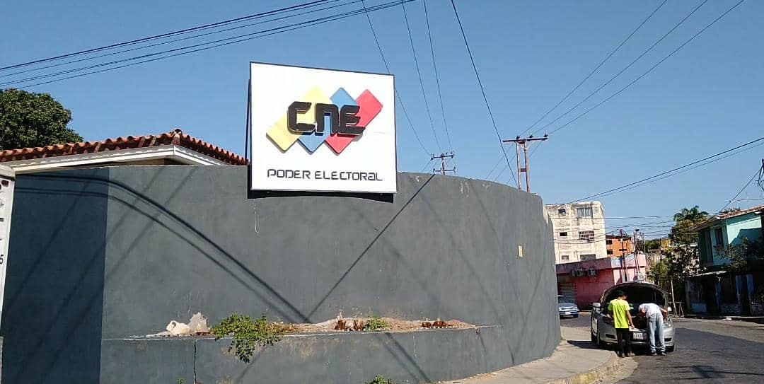 Jóvenes de Carabobo limitados para inscribirse en el Registro Electoral