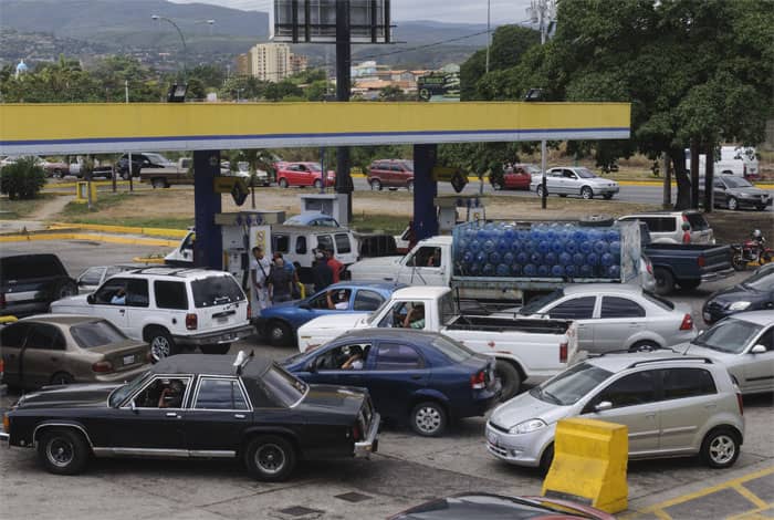 En Lara la gasolina vuelve a brillar por su ausencia