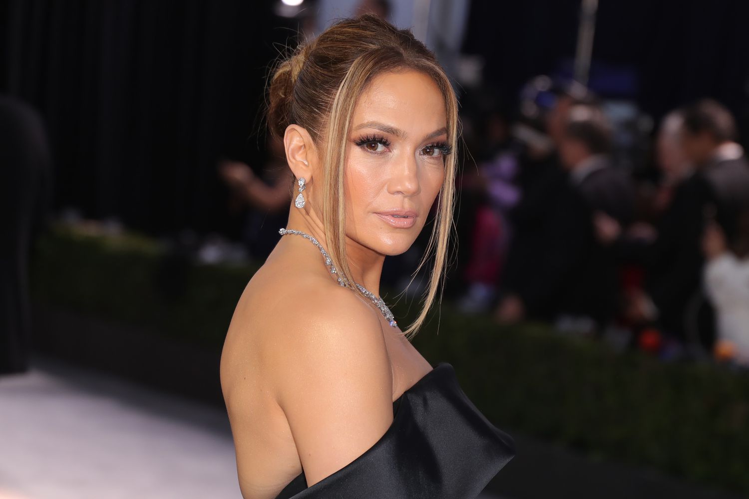 ¡Toma nota para estas Navidades! Jennifer Lopez reveló sus secretos de belleza