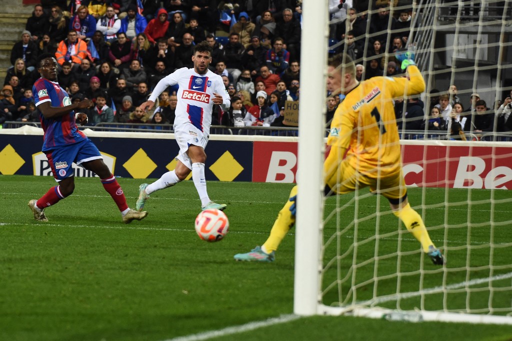 PSG sufrió para clasificarse a siguiente ronda ante un equipo de tercera división