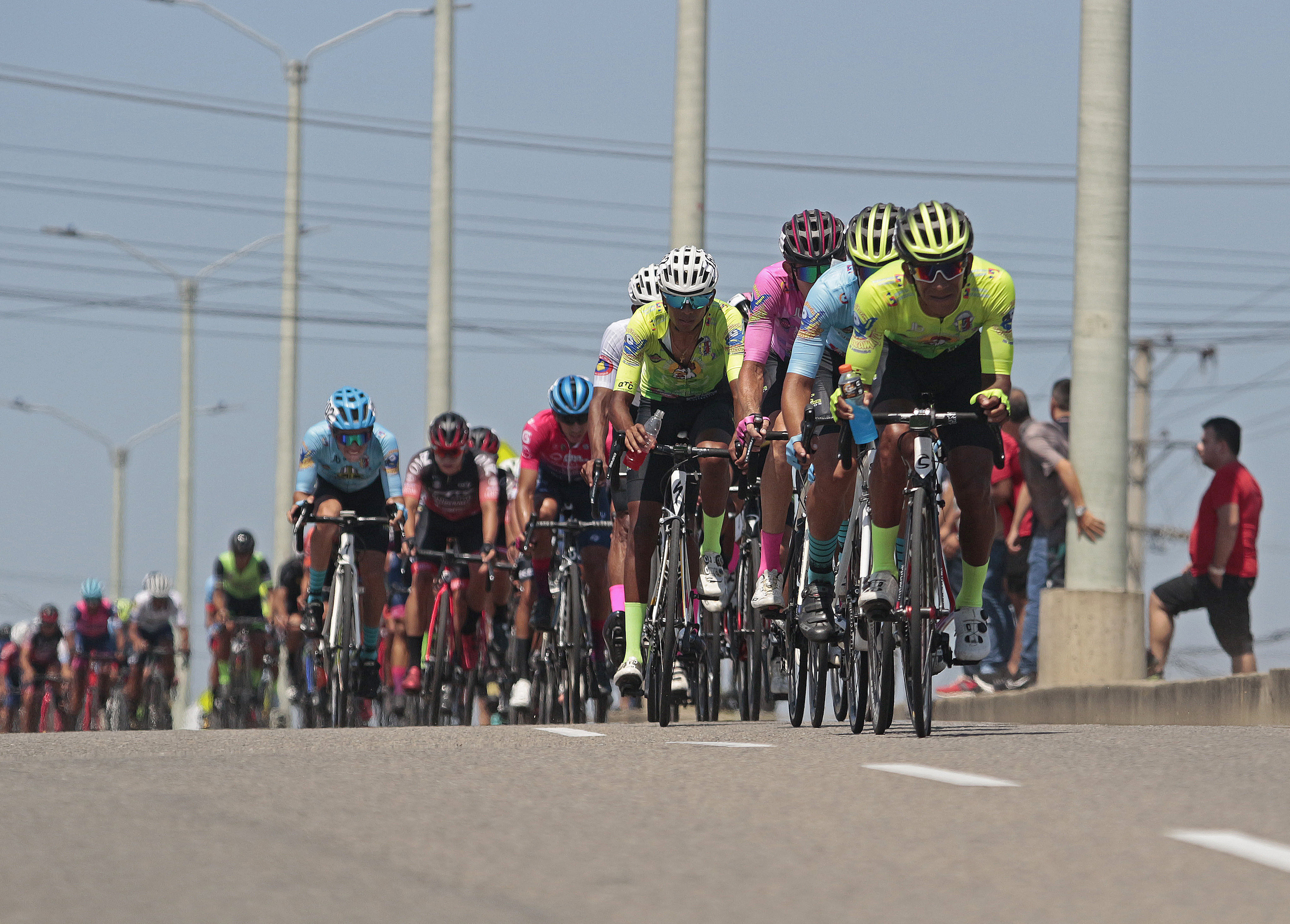 El venezolano José Alarcón ganó la edición 58 de la Vuelta al Táchira