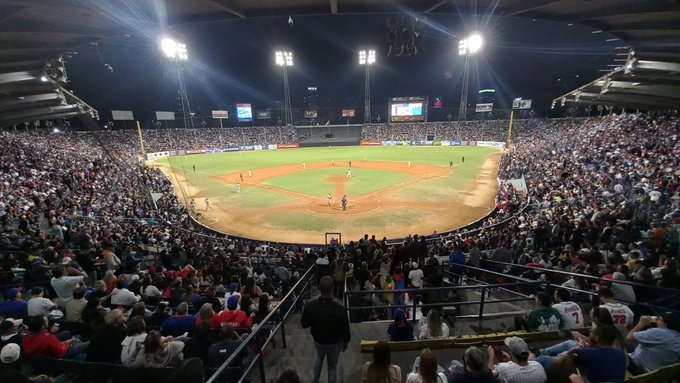 Lvbp declaró no procedente el reclamo de Tiburones contra Leones por el segundo juego de la Gran Final