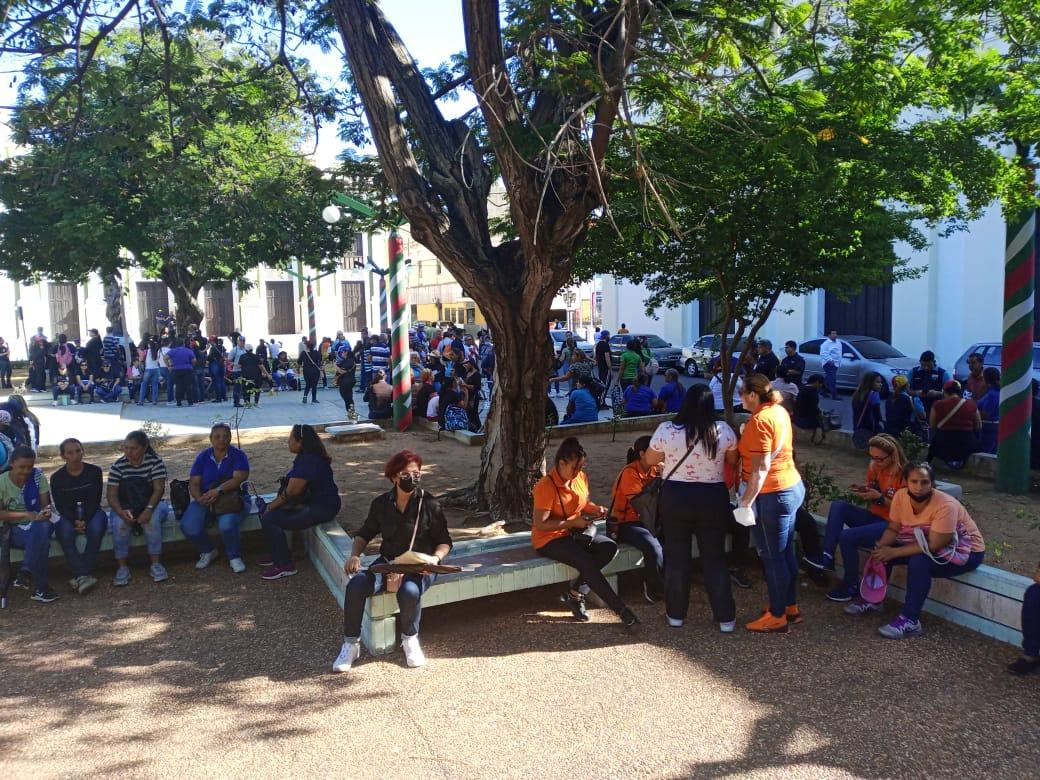 En Zulia los docentes no se intimidan y salen a las calles para rechazar los sueldos de hambre del régimen de Maduro #16Ene (Fotos)