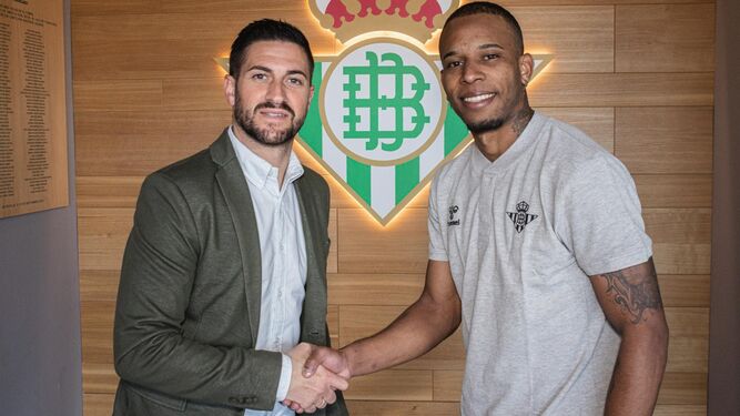 El Betis ficha al venezolano Carlos “Petare” Sanz, capitán de la Vinotinto de futsal