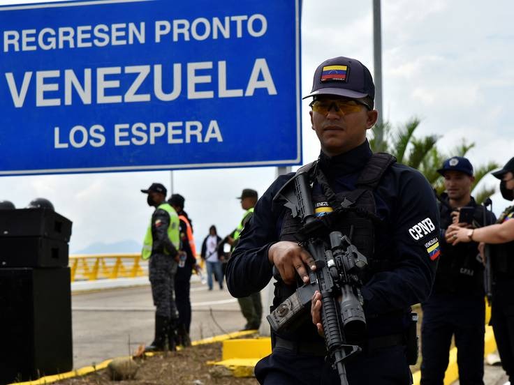 Los primeros colombianos capturados en el nuevo puente Atanasio Girardot