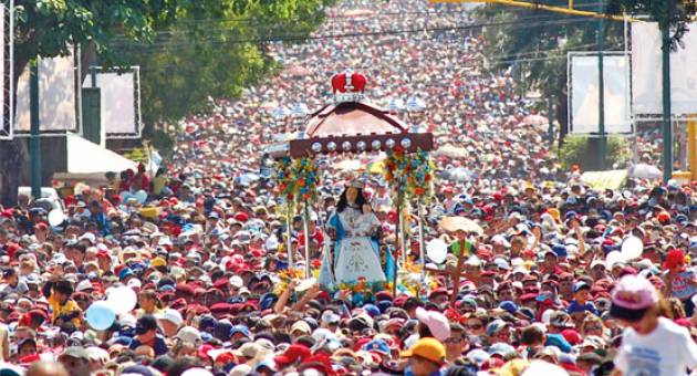 “Mi hija nació de cinco meses”, el milagro a una devota de la Divina Pastora (Video)