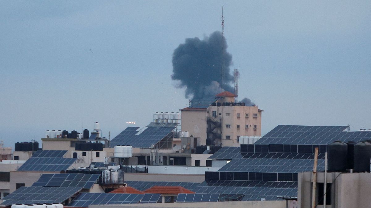 Israel bombardea la Franja de Gaza tras recibir seis cohetes desde el enclave