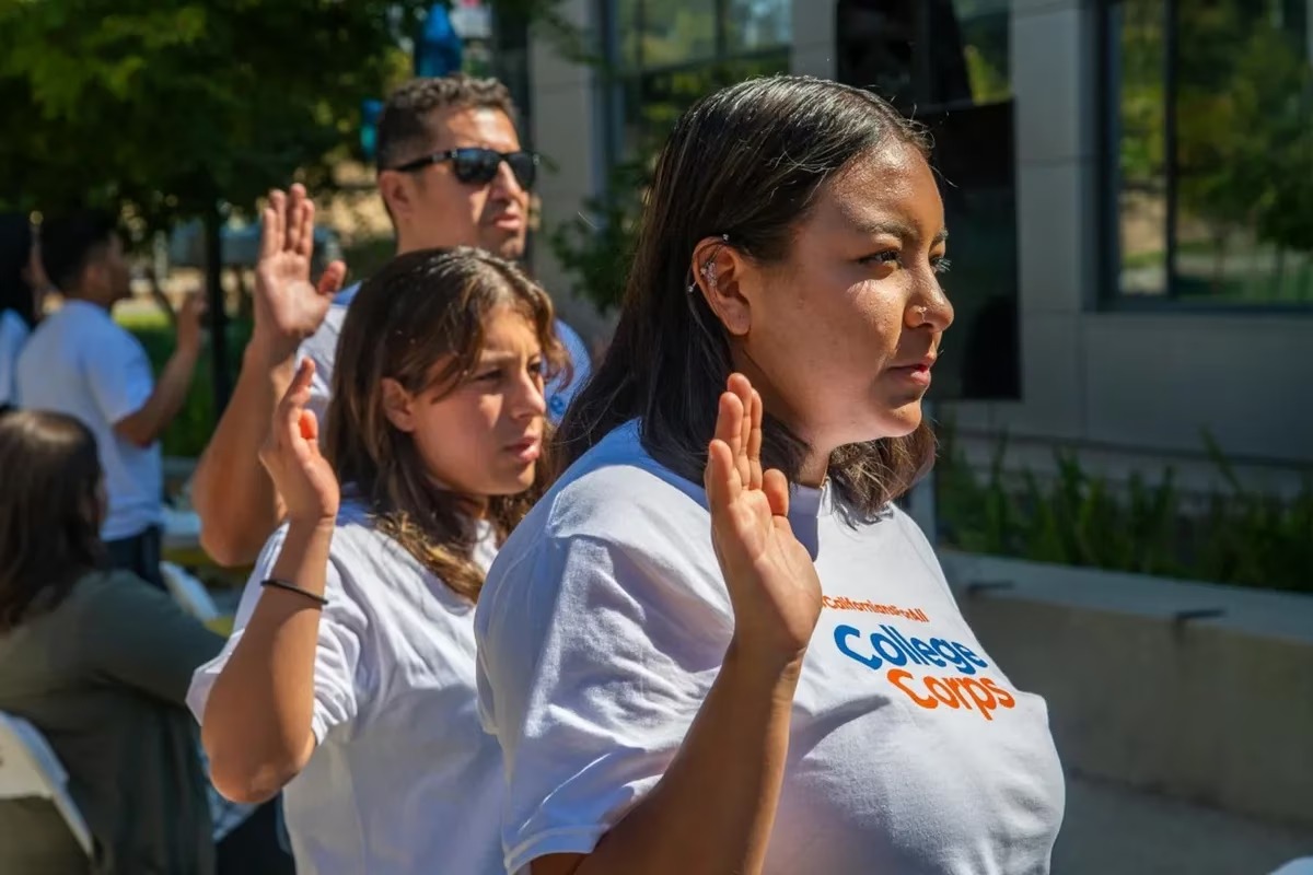 Entérate: Así es la nueva beca de 10.000 dólares que California ofrecerá a universitarios