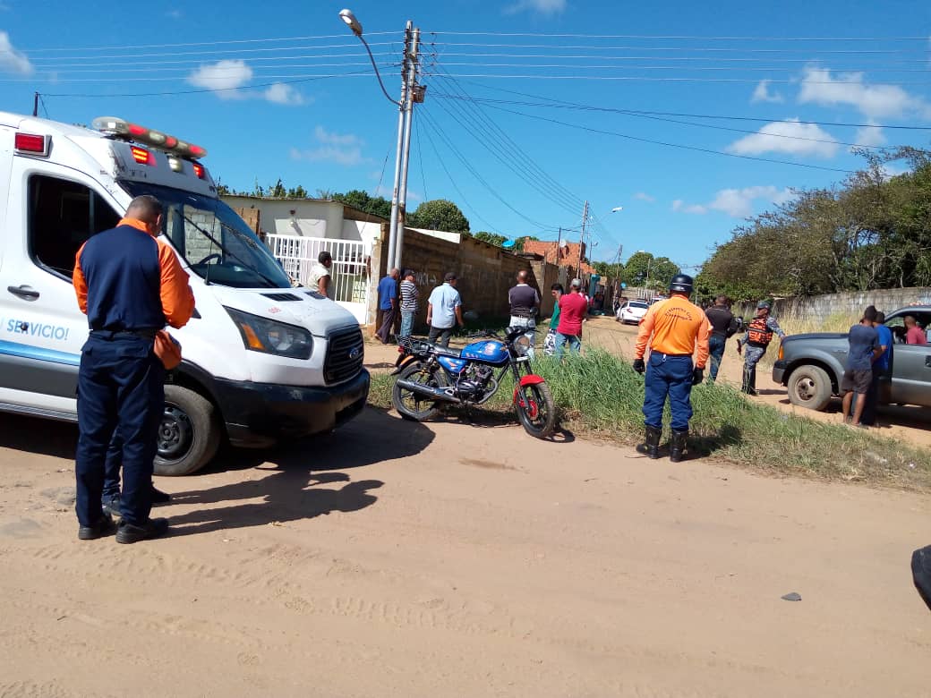 En cola de gasolina en Anzoátegui sujeto arrolló a un hombre y efectuó varios disparos al aire