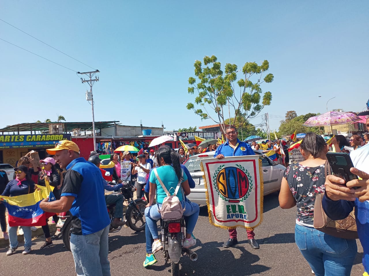 Maestros de Apure siguen en la calle: Estamos cansados de trabajar en condiciones esclavizantes y miserables