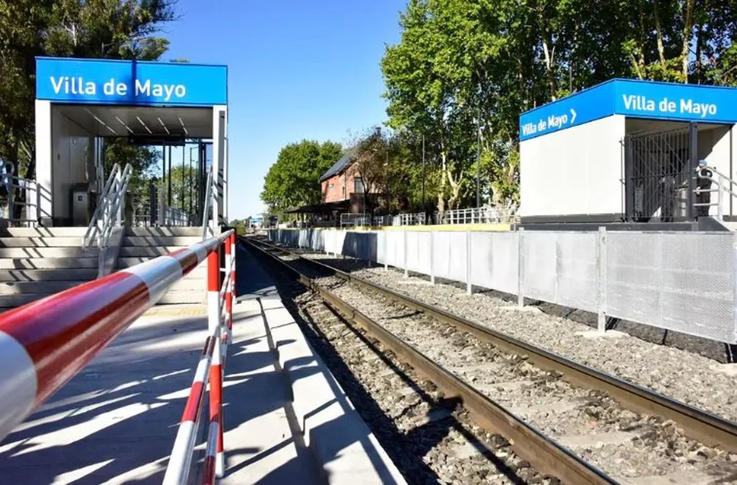 “No siento la pierna”: el drama de la joven que persiguió a un ladrón y cayó a las vías del tren