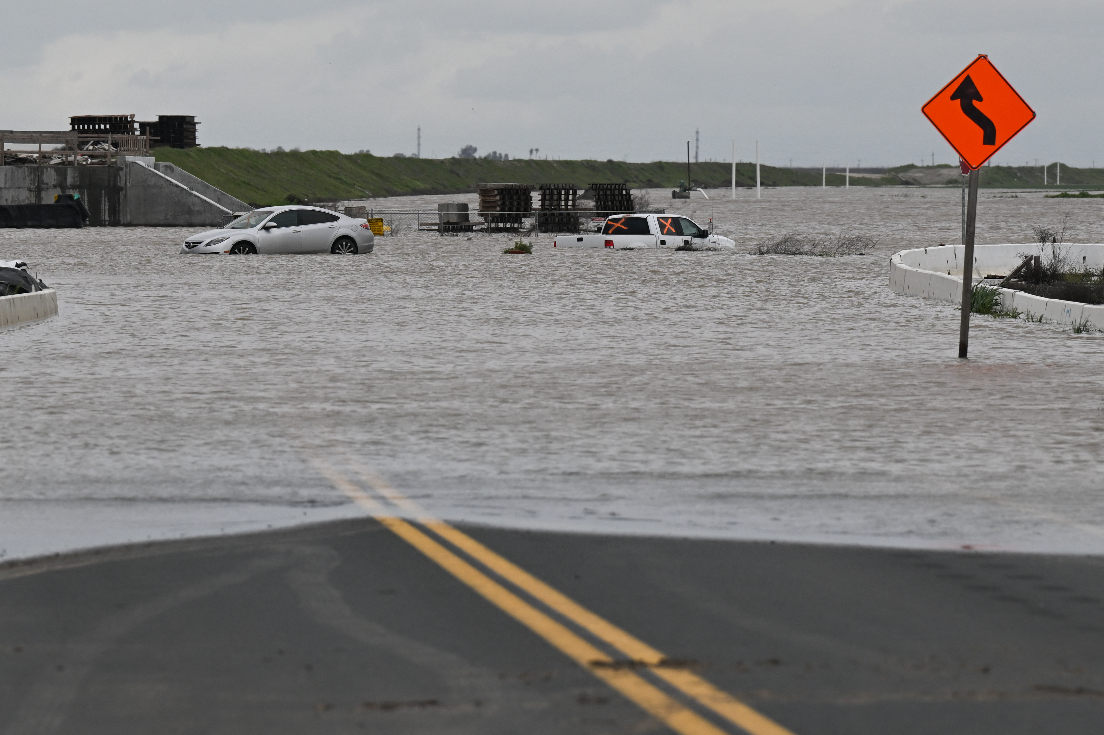 Río seco podría reaparecer en California luego de 80 años tras fuertes tormentas (FOTOS)