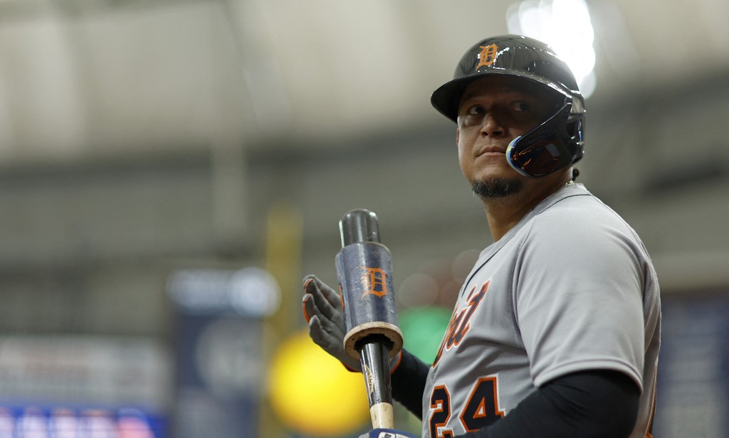 ¿Podrá Miguel Cabrera alcanzar en hits a Alex Rodríguez en 2023?